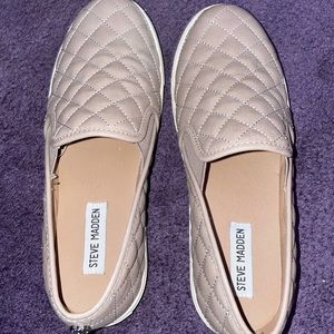 STEVEN MADDEN SNEAKERS